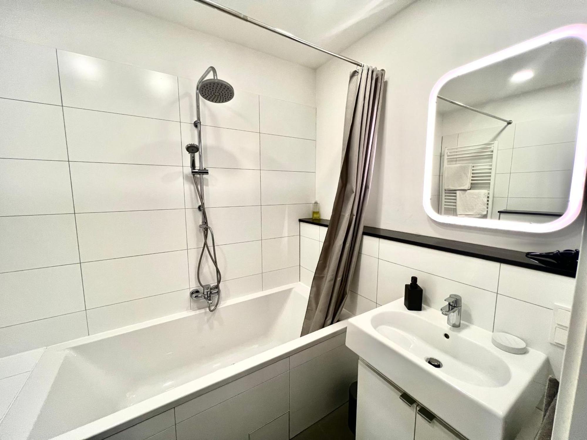 Vibehome Duesseldorf - Stresemannstrasse Zewnętrze zdjęcie